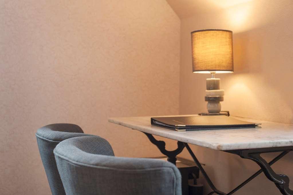 Manoir De La Roche Torin, The Originals Relais Hotel Courtils Room photo