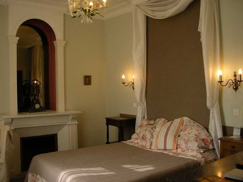 Manoir De La Roche Torin, The Originals Relais Hotel Courtils Exterior photo